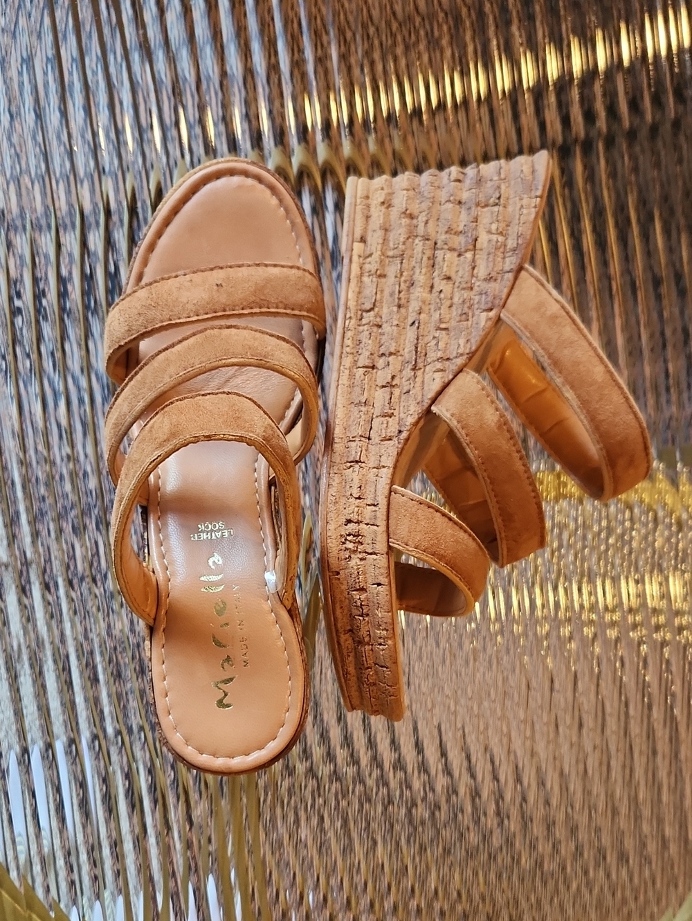 Mariella Made In ITALY Styled Tan Suede Platform Wedge Sandals Never Worn